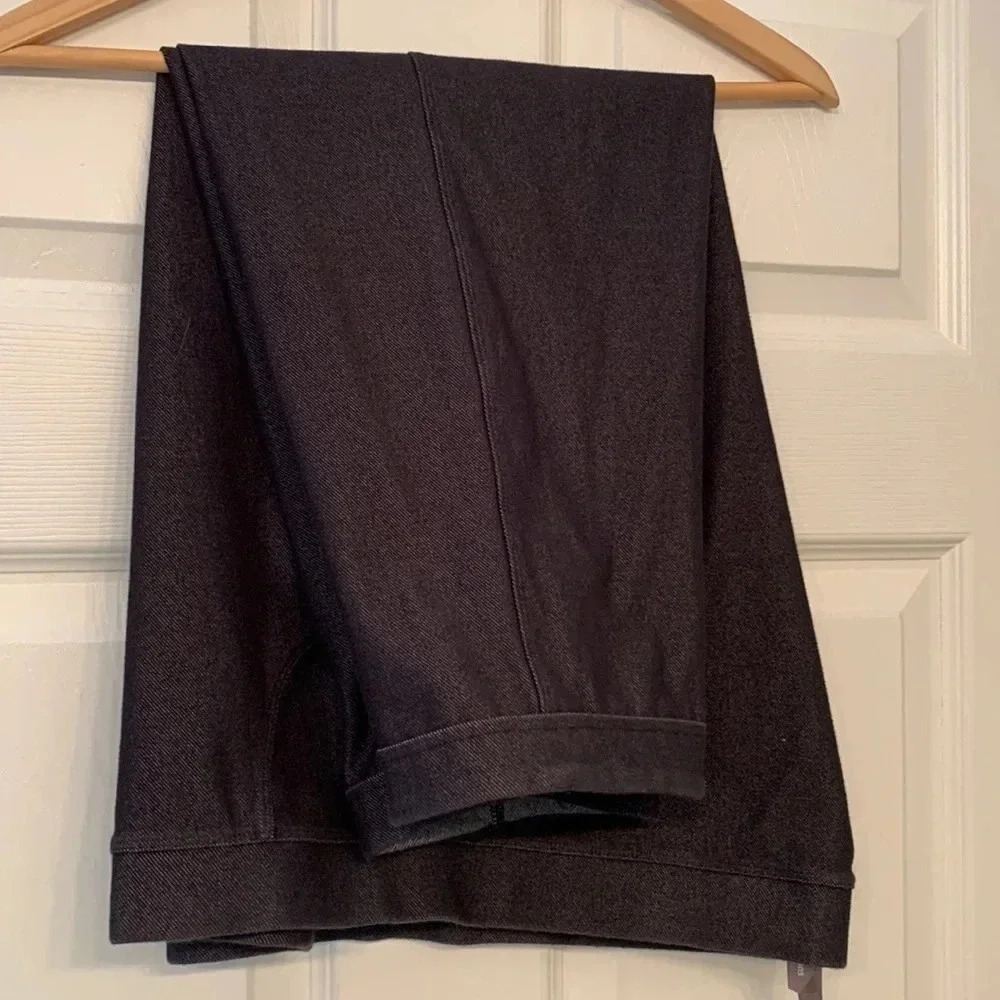 Dark Denim Stretch Capris 1X